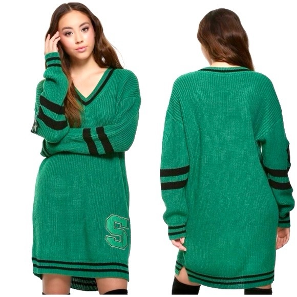 Dresses & Skirts - Harry Potter Slytherin Sweater Dress  - Size Large